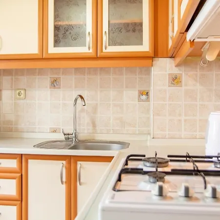 Colorful Flat With Balcony In Bayrakli Apartment Izmir
